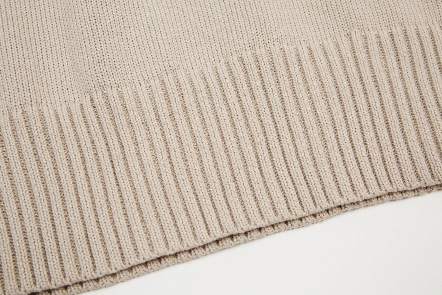 Weißes Herz Sweater